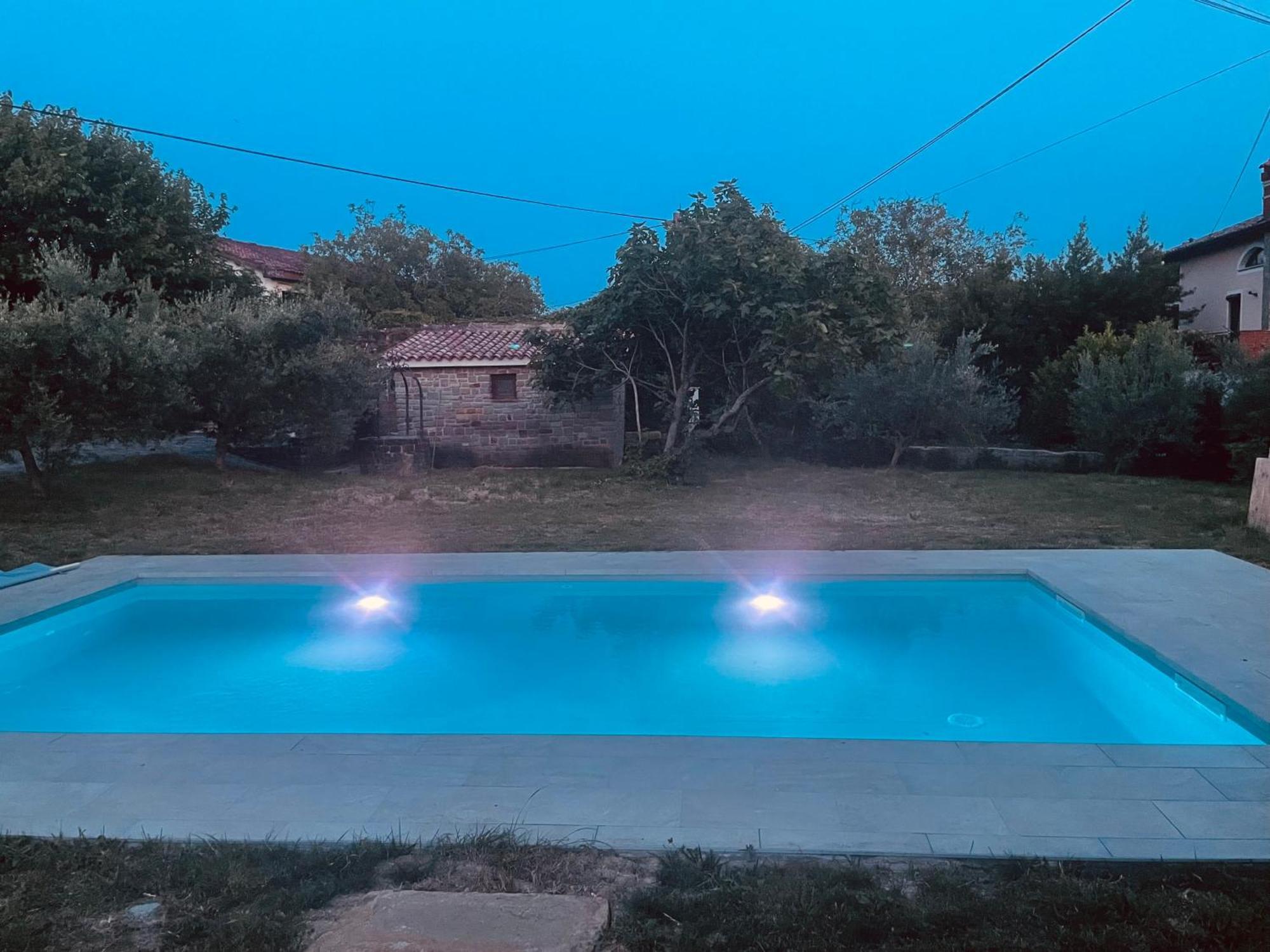 Paradise Villas With Swimming Pool 科佩尔 外观 照片